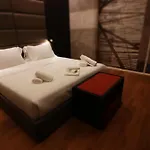 Boutique Adelar Tirana