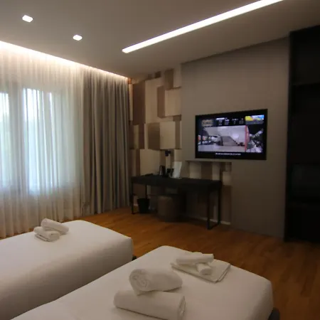 Boutique Adelar * Тирана