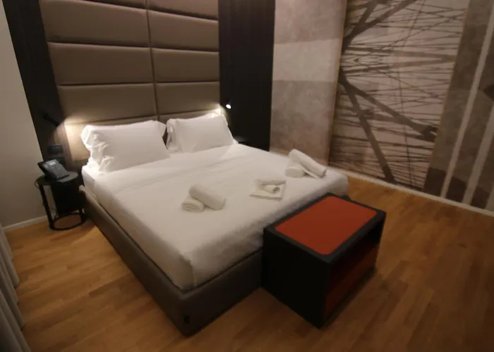 Boutique Adelar Szálloda Tirana