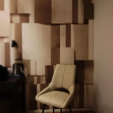 Boutique Adelar * Tirana