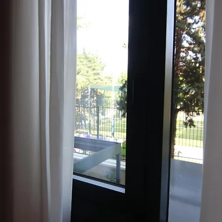 Boutique Adelar * Tirana